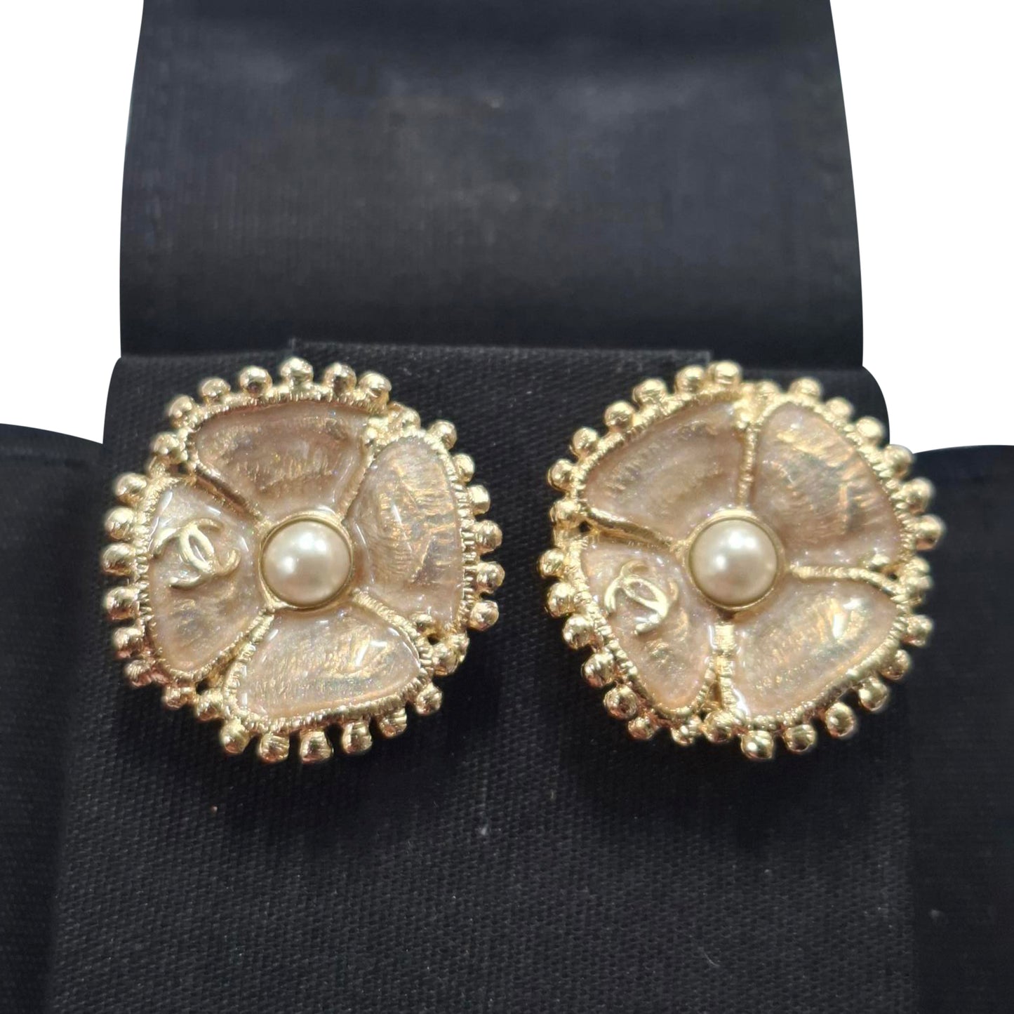 Chanel earring