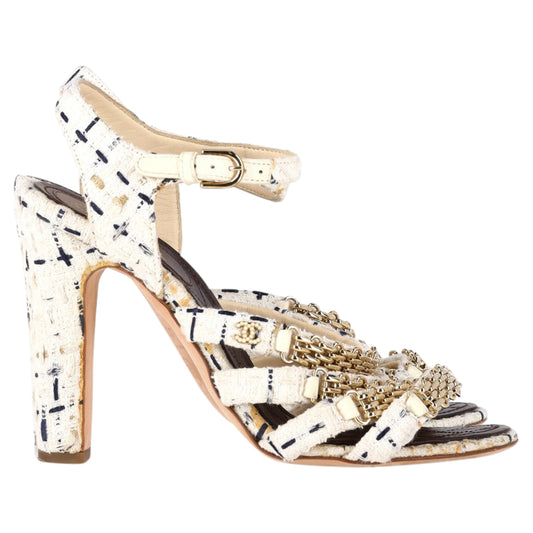 Chanel heel